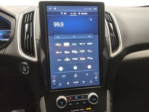 Used 2024 Ford Edge SEL image 25