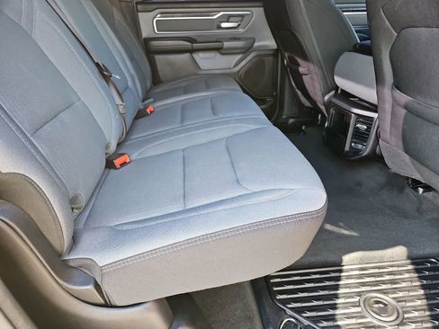 Used 2021 RAM 1500 Big Horn image 22