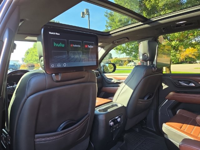 Used 2023 GMC Yukon XL Denali Ultimate w/ LPO, Floor Liner Package AWD/4WD image 20