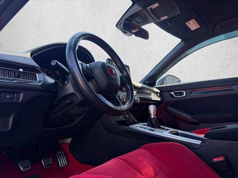 Used 2023 Honda Civic Type R image 9