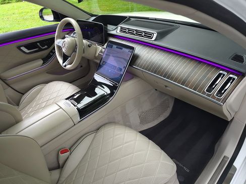 Used 2021 Mercedes-Benz S 580 4MATIC Sedan w/ AMG Line image 22