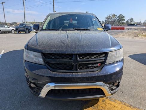Used 2017 Dodge Journey Crossroad w/ Popular Equipment Group image 14