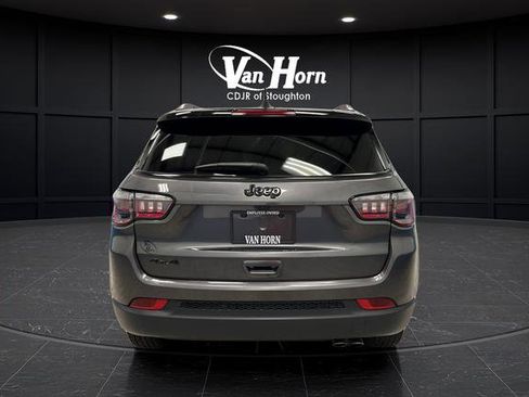 Used 2022 Jeep Compass Altitude w/ Sun and Sound Group AWD/4WD image 6