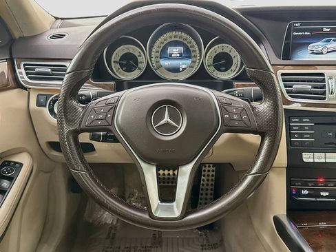 Used 2016 Mercedes-Benz E 350 4MATIC Sedan image 13