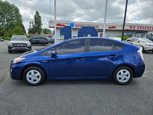 Used 2010 Toyota Prius One image 2