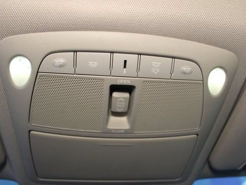 Used 2015 Nissan Rogue SL AWD/4WD image 29