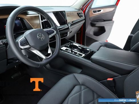 Used 2024 Volkswagen Atlas SE FWD image 59
