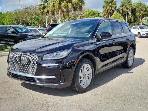 Certified 2023 Lincoln Corsair FWD image 3