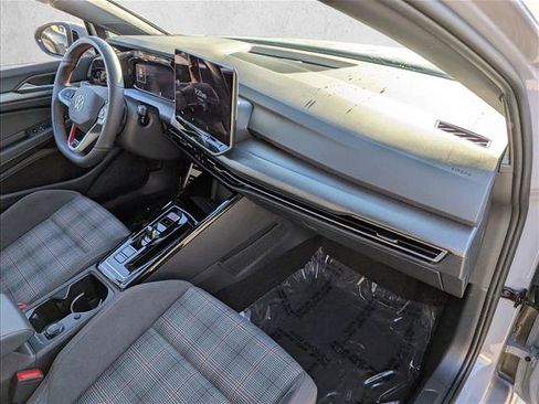 Used 2025 Volkswagen Golf S image 21