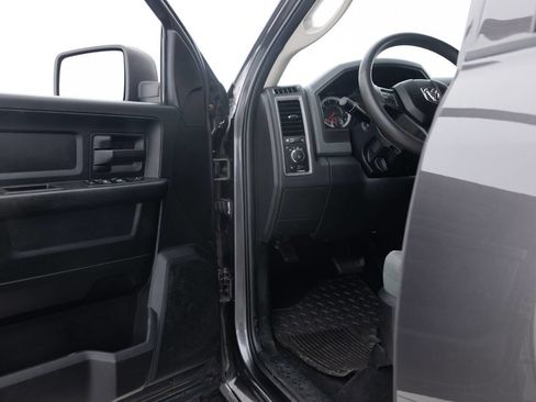 Used 2018 RAM 1500 Express w/ Express Value Package AWD/4WD image 31