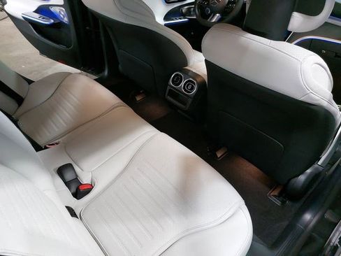 Certified 2025 Mercedes-Benz C 300 Sedan image 11
