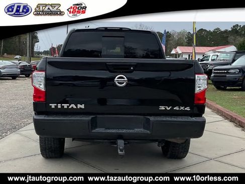 Used 2020 Nissan Titan SV AWD/4WD image 7