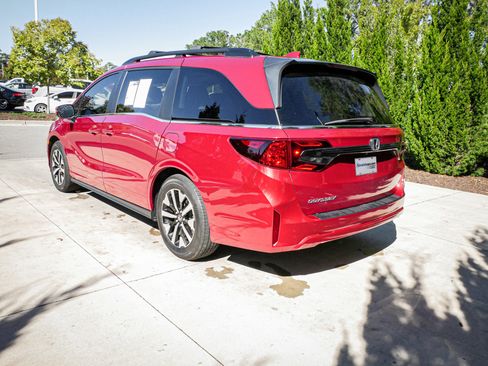Used 2025 Honda Odyssey EX-L image 8