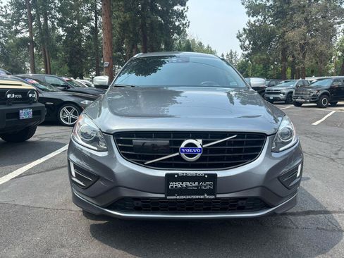 Used 2016 Volvo XC60 T6 R-Design Platinum w/ Climate Package AWD/4WD image 7
