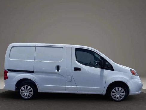 Used 2017 Nissan NV200 SV w/ Back Door Glass Package FWD image 5