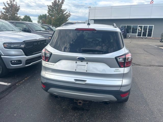 Used 2018 Ford Escape SE FWD image 3