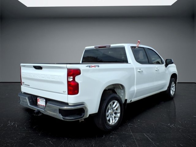 Used 2024 Chevrolet Silverado 1500 LT AWD/4WD image 3