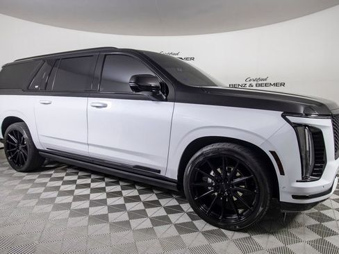 Used 2026 Cadillac Escalade ESV Sport w/ Touring Package AWD/4WD image 2