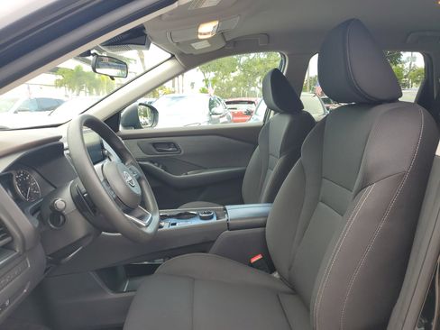 Certified 2023 Nissan Rogue S image 9