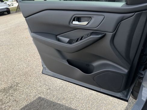 New 2026 Nissan Rogue SV FWD image 14
