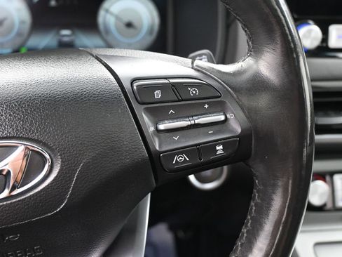 Used 2023 Hyundai Kona Limited image 20