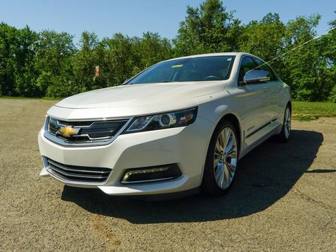 Used 2016 Chevrolet Impala LTZ w/ Enhanced Convenience Package FWD image 6