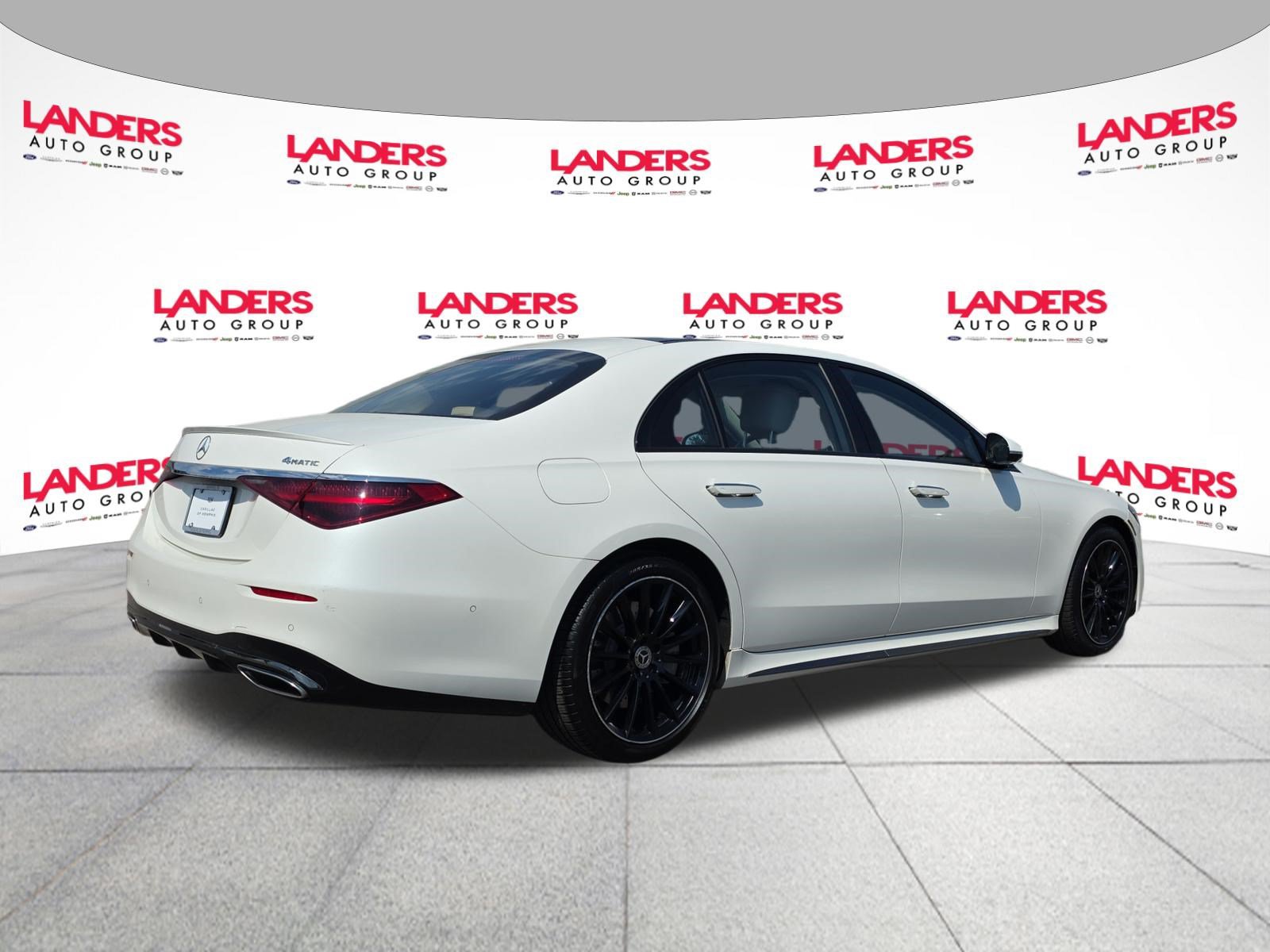Used 2023 Mercedes-Benz S 500 4MATIC image 3