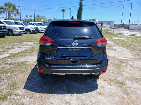 Used 2020 Nissan Rogue S FWD image 4