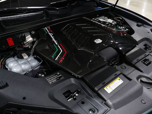 Used 2024 Lamborghini Urus Performante image 67