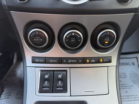 Used 2011 MAZDA MAZDA3 s Grand Touring w/ Tech Pkg FWD image 19