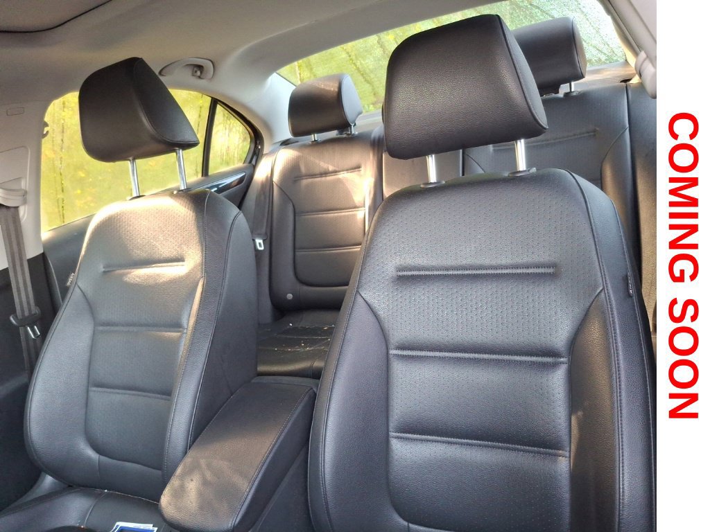 Used 2017 Volkswagen Jetta SEL FWD image 12