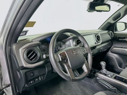 Certified 2023 Toyota Tacoma TRD Off-Road image 10