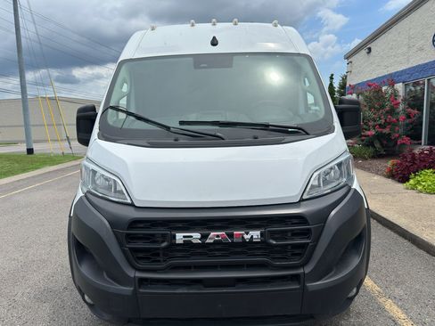 Used 2024 RAM ProMaster 2500 w/ Convenience Group FWD image 9