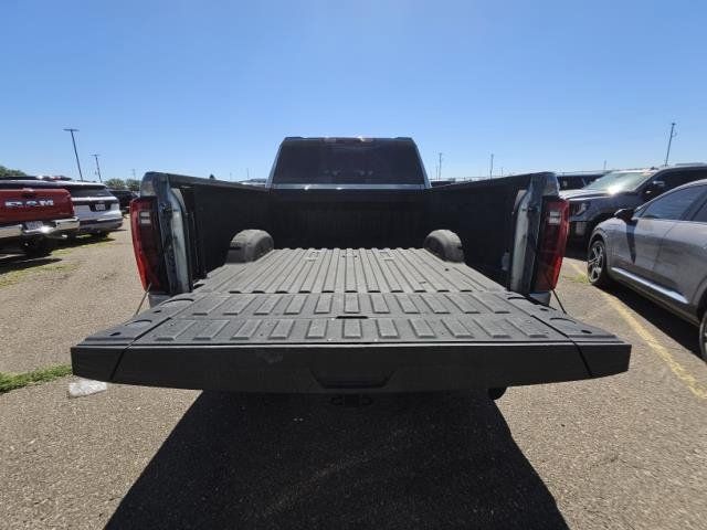 Used 2024 GMC Sierra 3500 Denali Ultimate AWD/4WD image 10