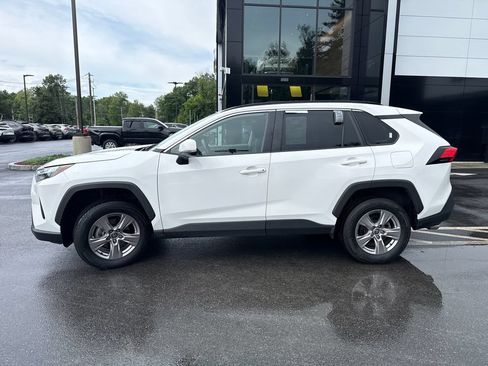 Used 2025 Toyota RAV4 XLE w/ Convenience Package AWD/4WD image 2