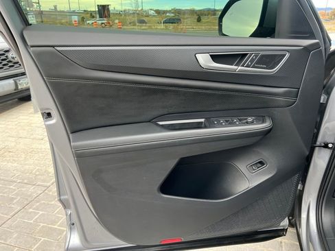 Certified 2024 Volkswagen Atlas Cross Sport SEL Premium R-Line image 12