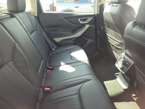 Used 2023 Subaru Forester Limited AWD/4WD image 5