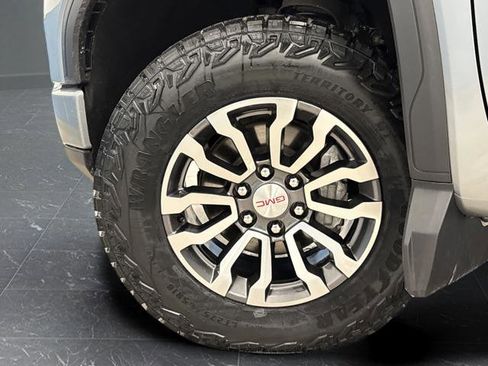 Used 2023 GMC Sierra 1500 AT4 w/ Technology Package image 42