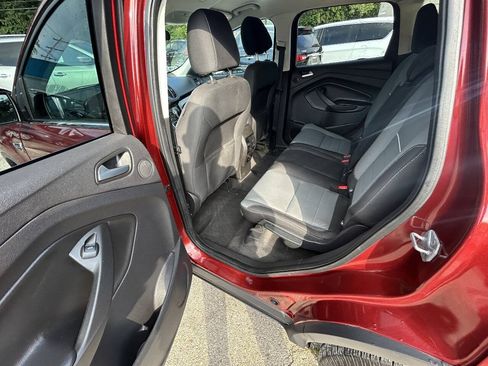 Used 2014 Ford Escape SE w/ Equipment Group 201A FWD image 7