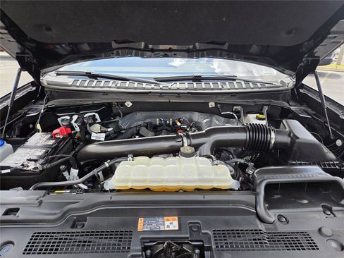 Used 2025 Ford Expedition Max Active AWD/4WD image 31