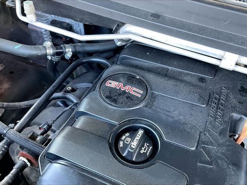 Used 2018 GMC Canyon 2WD Crew Cab w/ Convenience Package image 34