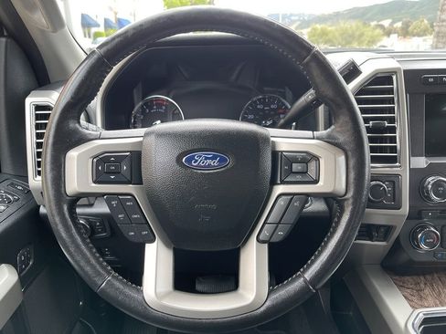 Used 2017 Ford F250 Lariat w/ Lariat Ultimate Package AWD/4WD image 33
