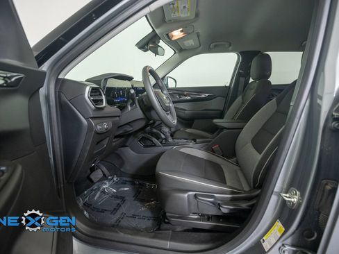 Used 2026 Chevrolet TrailBlazer LT AWD/4WD image 11