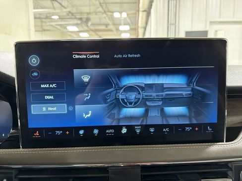 Certified 2025 Lincoln Corsair Grand Touring w/ Equipment Group 302A AWD/4WD image 17