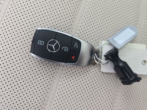 New 2026 Mercedes-Benz GLS 450 4MATIC image 29