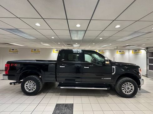 Used 2021 Ford F250 XLT w/ XLT Premium Package image 3