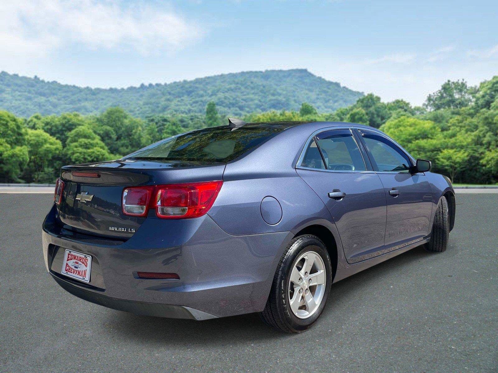 Used 2015 Chevrolet Malibu LS FWD image 3