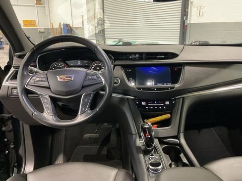 Used 2021 Cadillac XT5 Luxury image 12