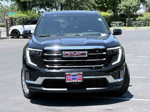 Used 2024 GMC Acadia Elevation AWD/4WD image 3