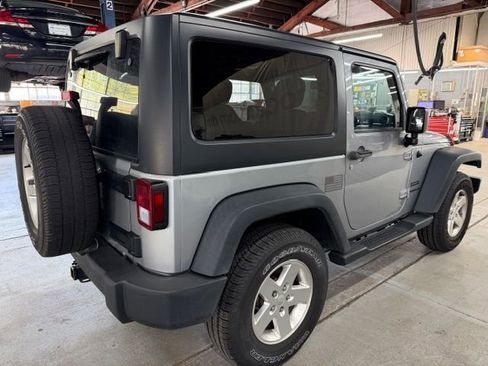 Used 2015 Jeep Wrangler Sport w/ Quick Order Package 24S AWD/4WD image 5